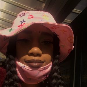 Meet your Posher, Billi